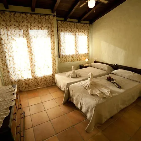 El Arroyo De La Plata Ii Country house *